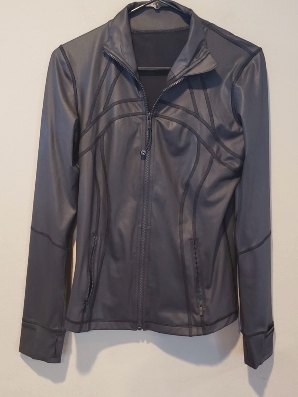 lululemon athletica matte black shine jacket